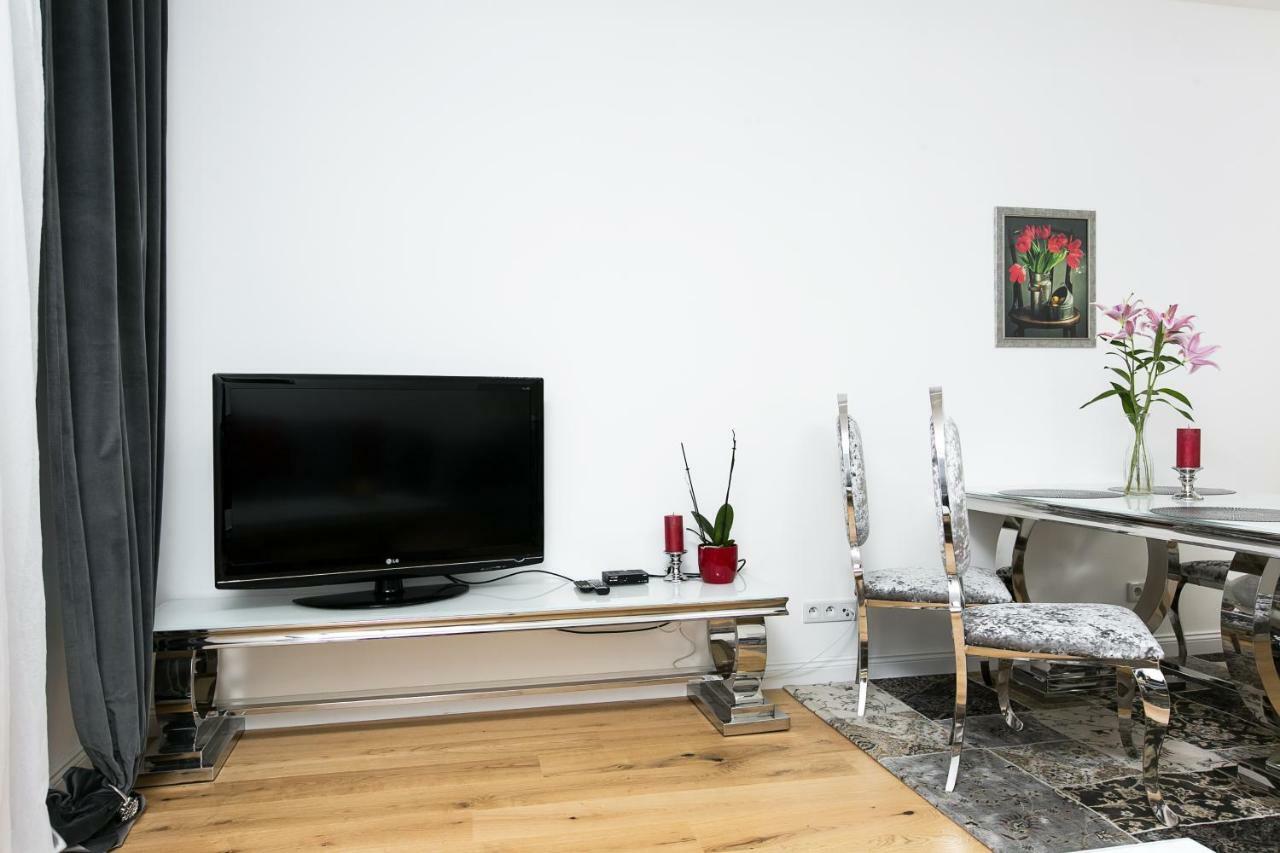Old Town Cristal Apartment By Otium クラクフ エクステリア 写真