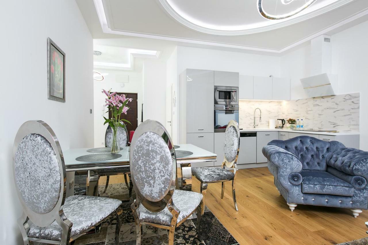 Old Town Cristal Apartment By Otium クラクフ エクステリア 写真
