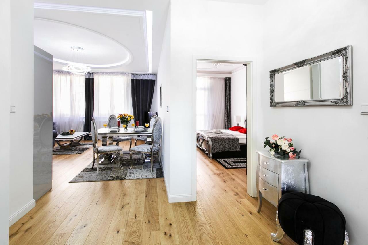 Old Town Cristal Apartment By Otium クラクフ エクステリア 写真